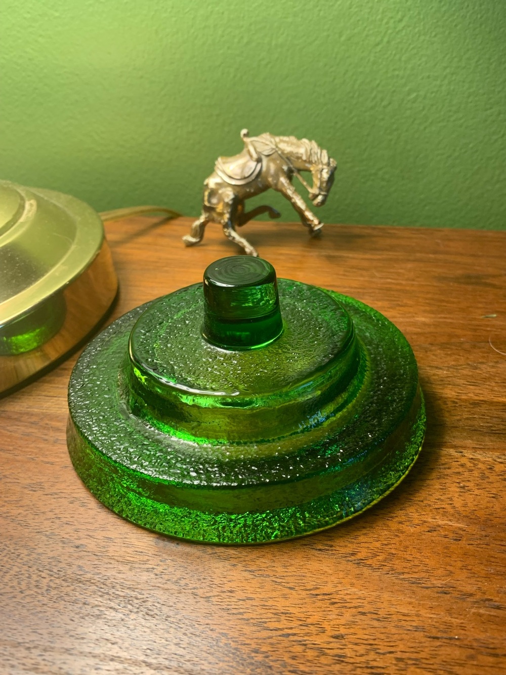 Green Glass Ring Display Stand
